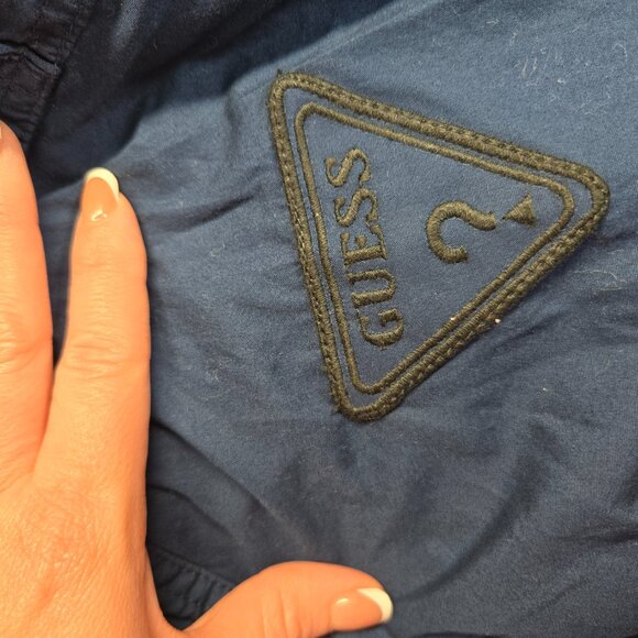 GUESS Men’s Blue Short Sleeve Button Up Shirt Size M - Picture 8 of 13